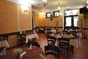 family hotel at renaissance square