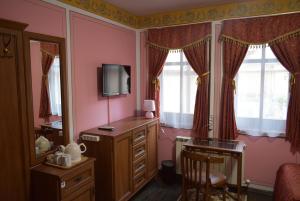 family hotel at renaissance square