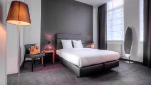 Saint James,Mons>>Casteau,3 star