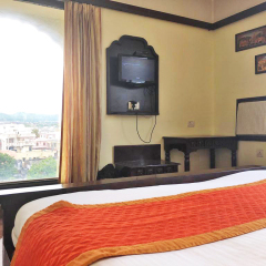 Hotel Golden Ram Vilas,Rajasthan>>Jaipur,3 star