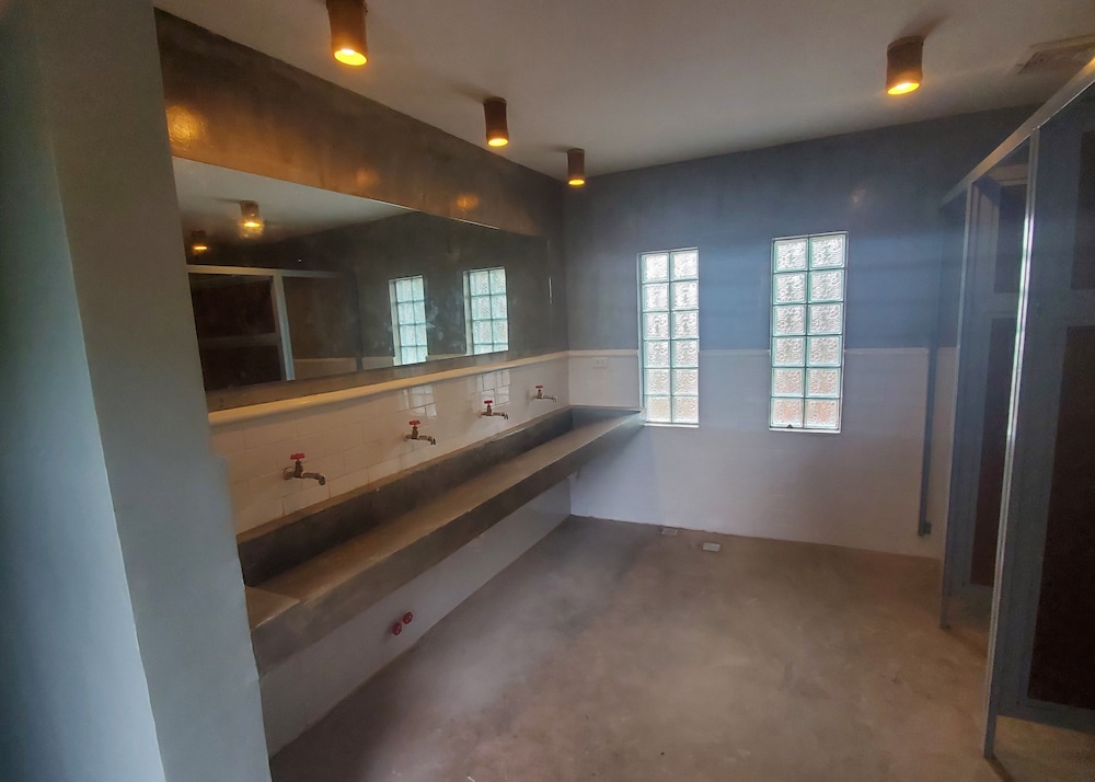 outpost hostel coron adults only