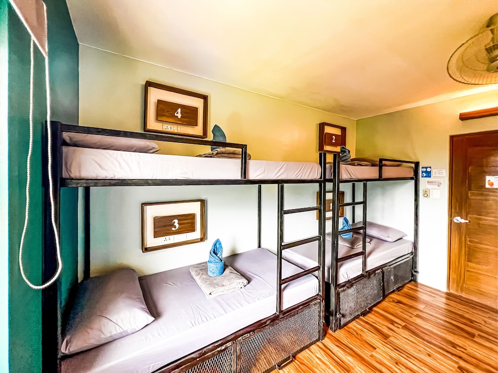 outpost hostel coron adults only