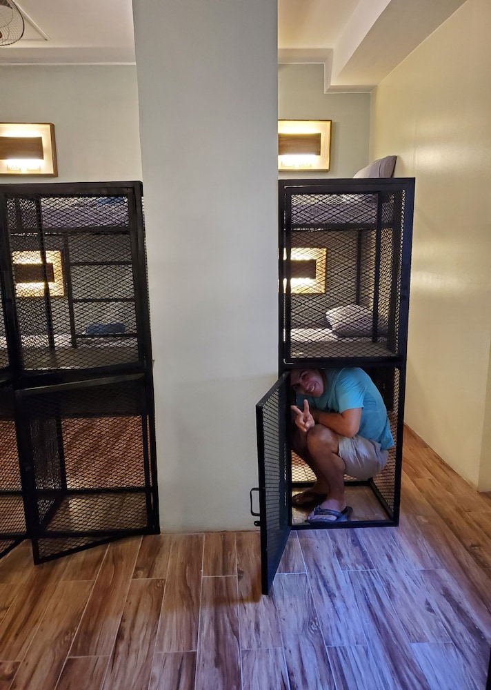 outpost hostel coron adults only