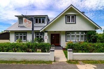 lake lodge bandb rotorua adults only