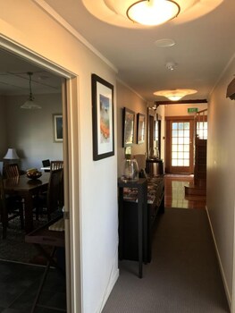 lake lodge bandb rotorua adults only