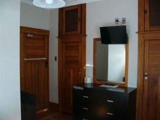 lake lodge bandb rotorua adults only