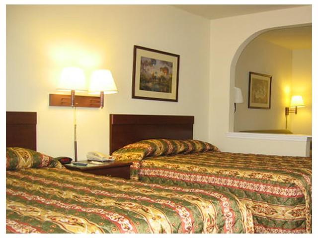 red roof inn and suites biloxi