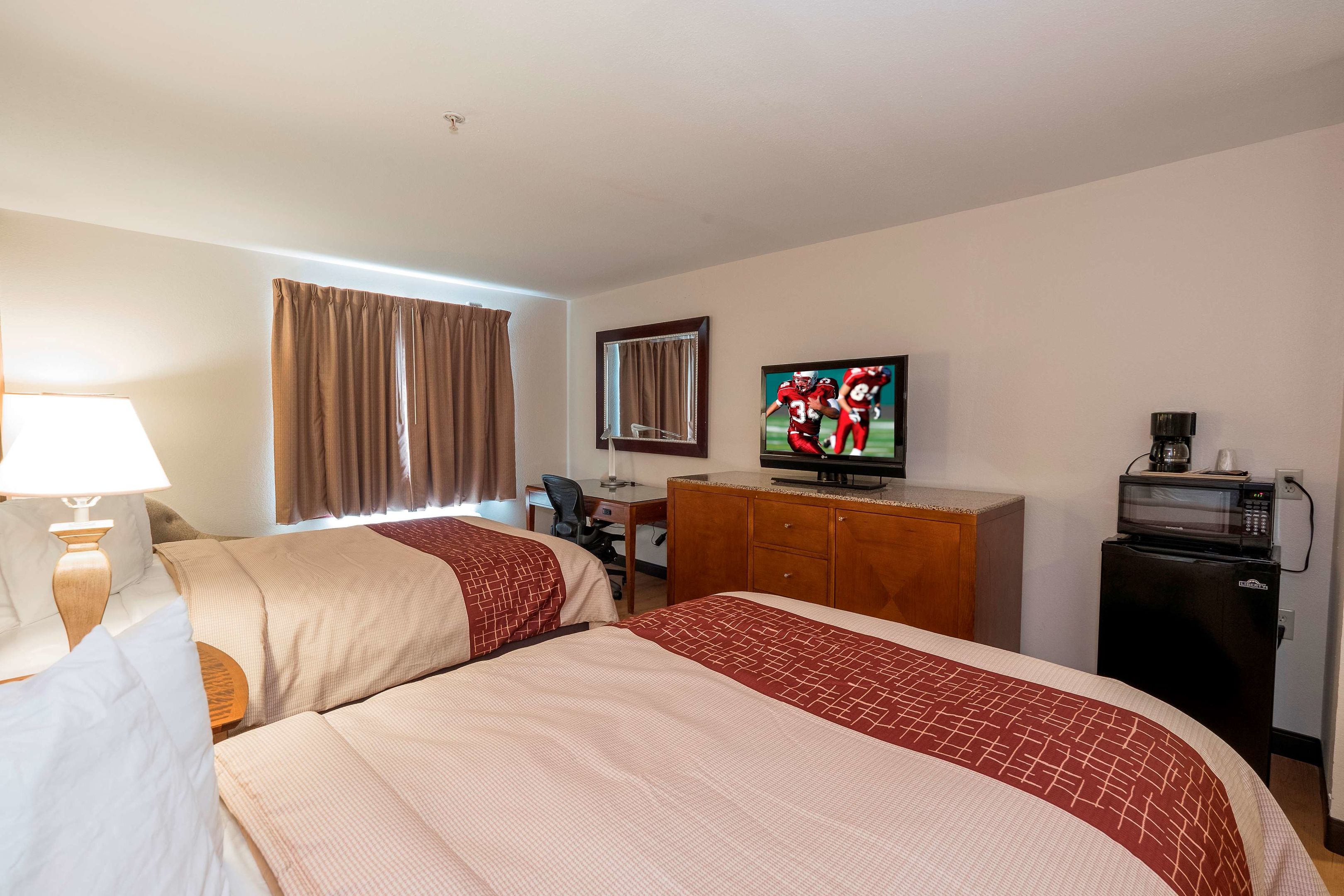 red roof inn and suites biloxi