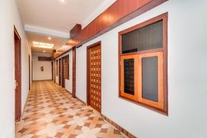 hotel o the velvet chinhat tiraha