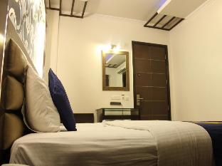 Hotel Le Cadre,Palam Vihar,4 star