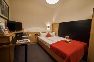 michel and friends hotel franziskushohe