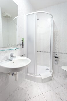 wine wellness hotel amande