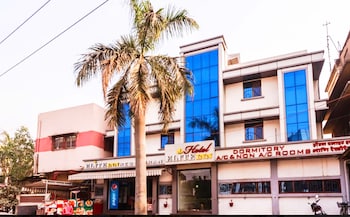 hotel new elite inn hostel