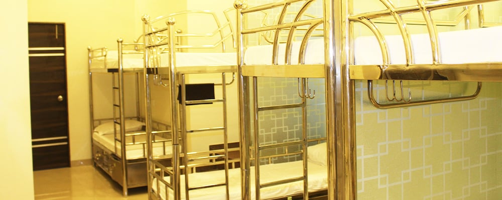 hotel new elite inn hostel