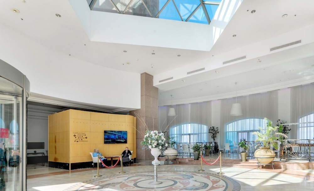 spacious sea view apartment