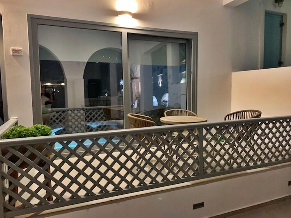 aphrodite luxury apartment