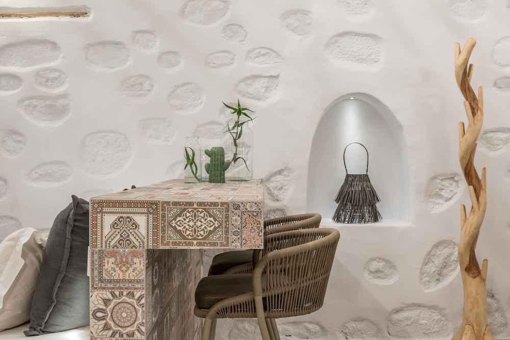 aphrodite luxury apartment
