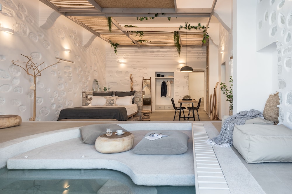 aphrodite luxury apartment