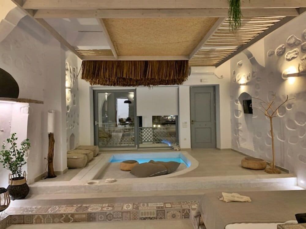 aphrodite luxury apartment