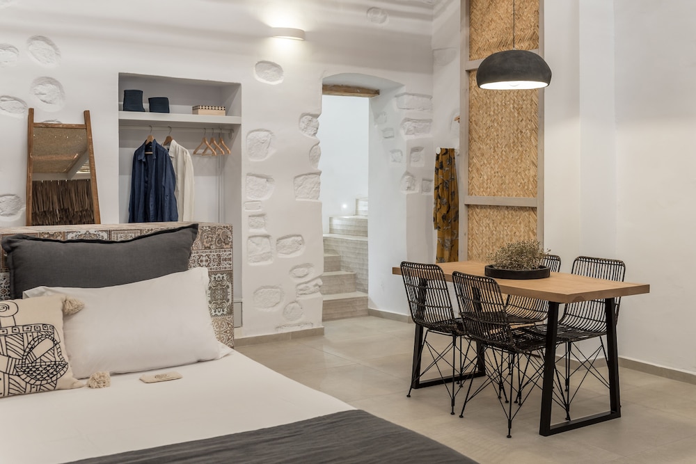 aphrodite luxury apartment