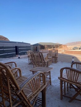 wadi rum desert bedouin life