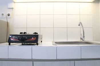 furnished studio apartment the springlake summarecon