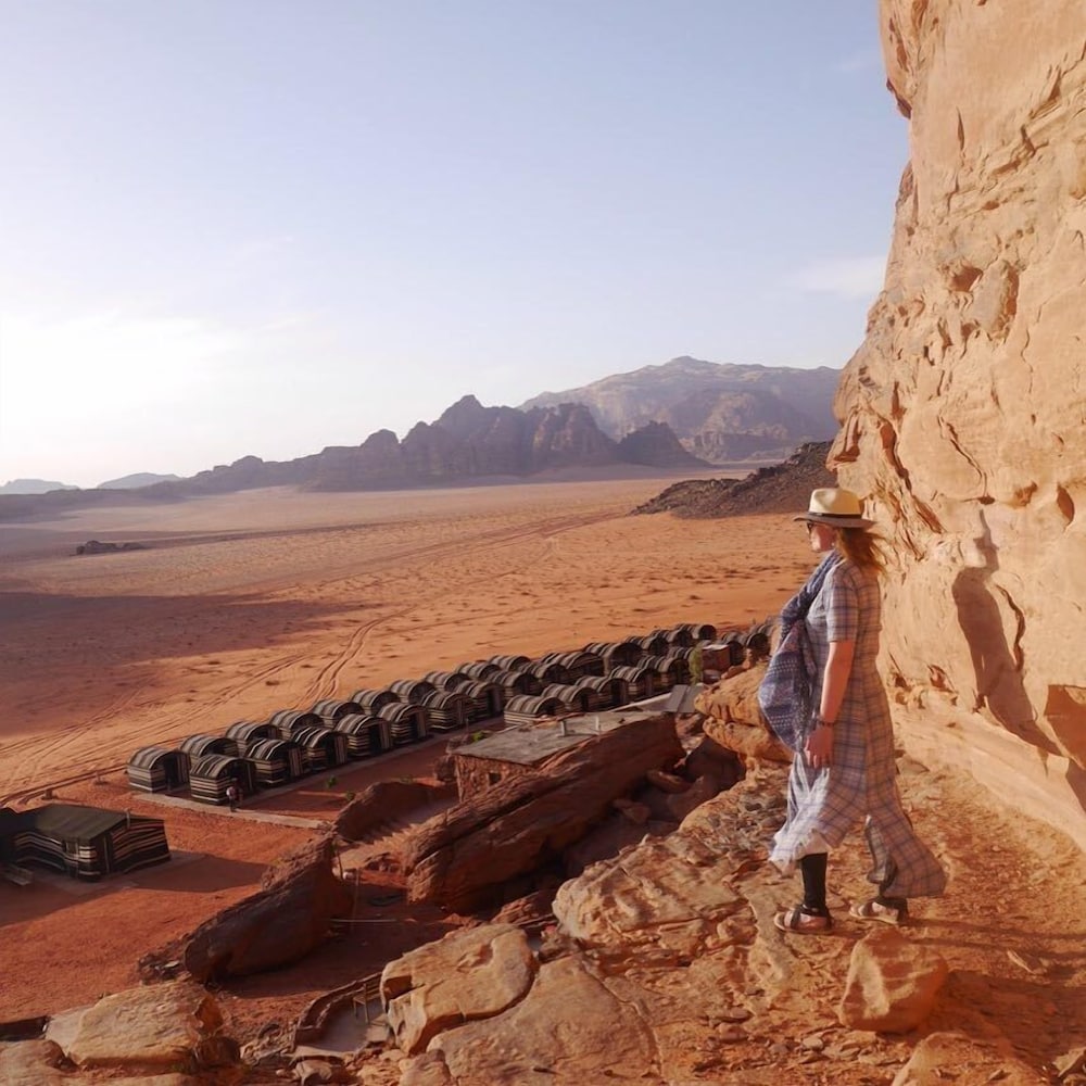 ali wadi rum moon camp