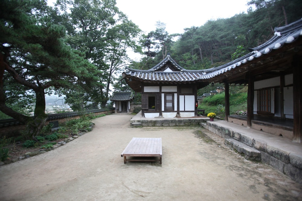 okyeon pavilion