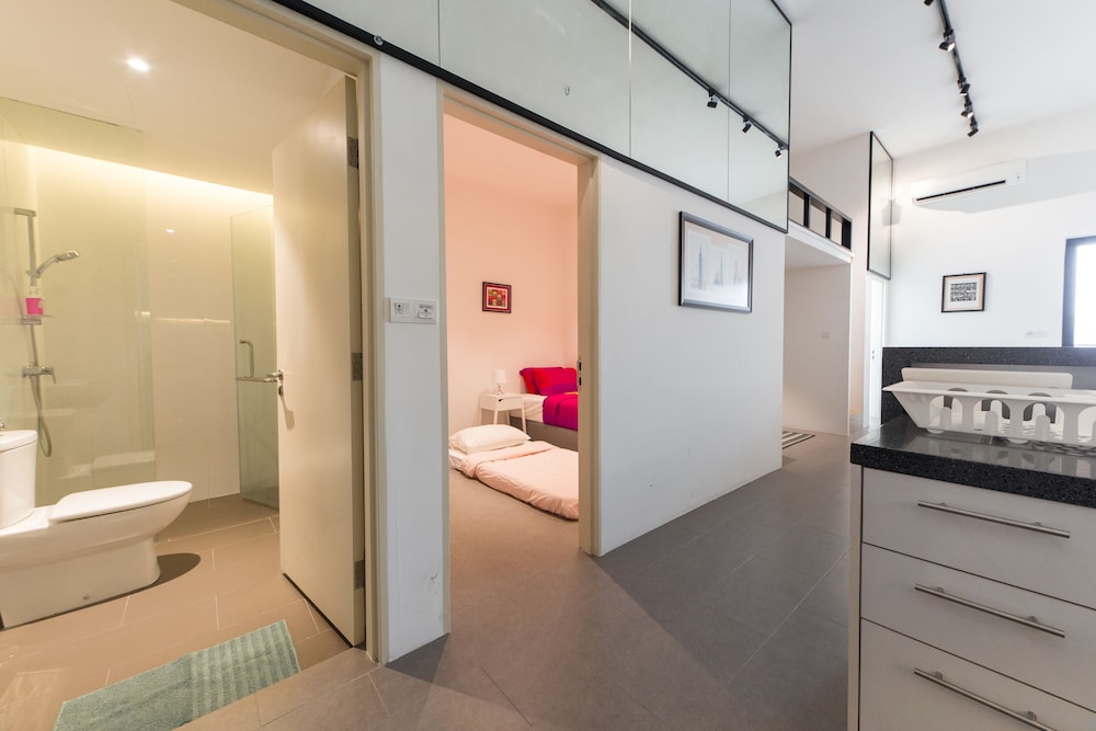 establishement by sleepy bear