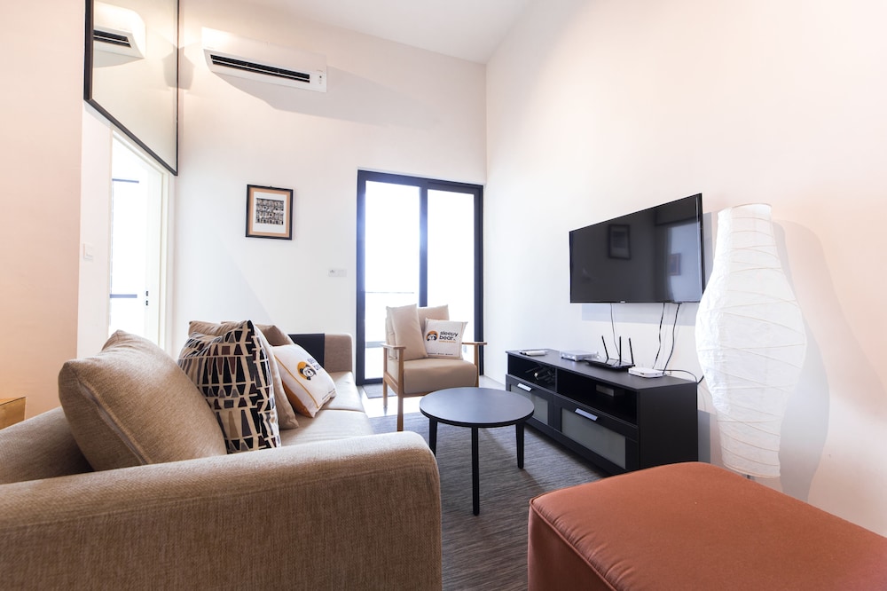 establishement by sleepy bear