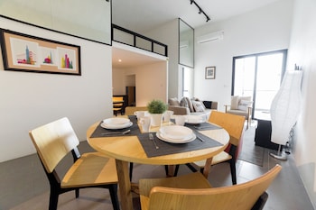 establishement by sleepy bear