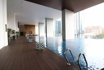 establishement by sleepy bear