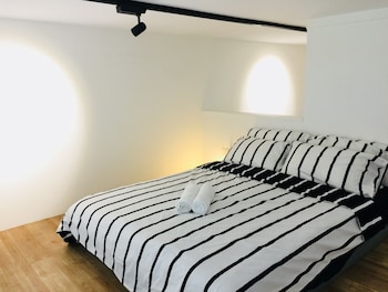 establishement by sleepy bear