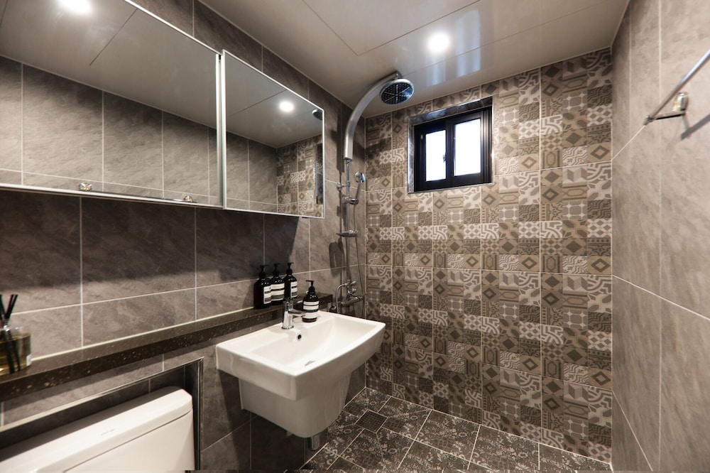 daylight lagomar pension