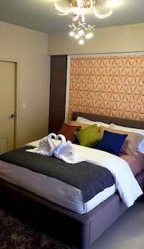 hnm management one palm tree villas