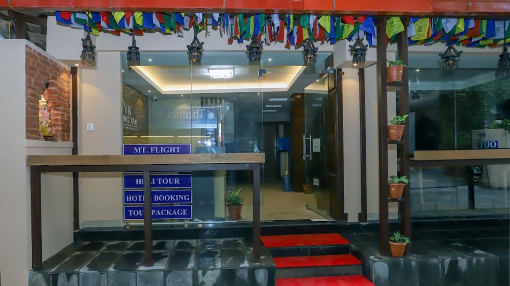 flying yak hotel