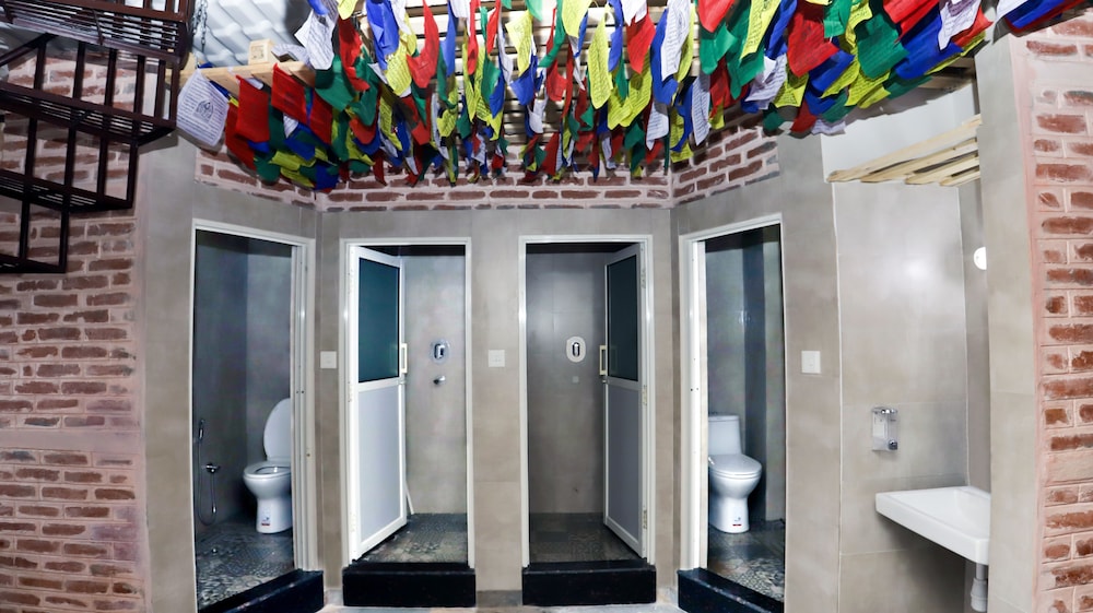 flying yak hotel
