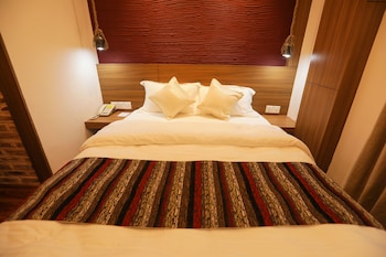 flying yak hotel