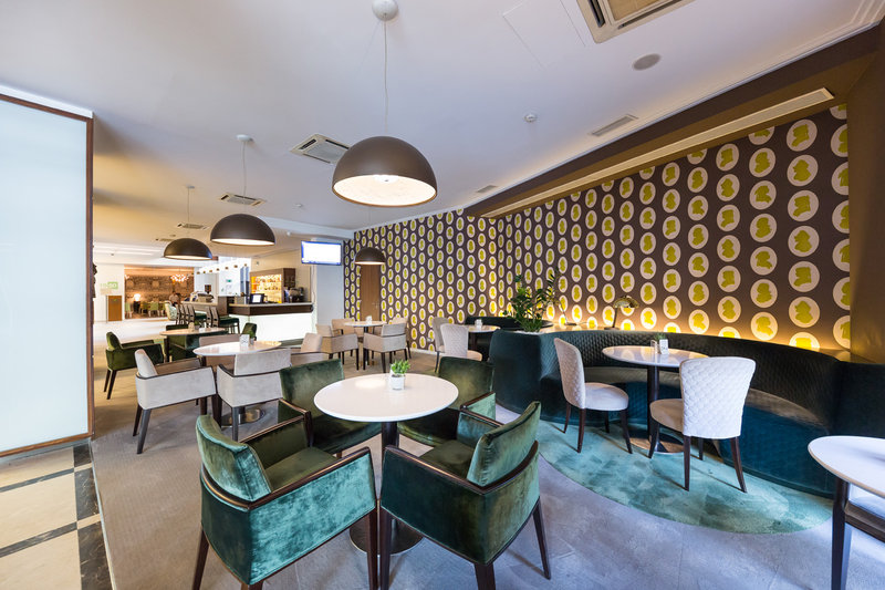 capital plaza hotel