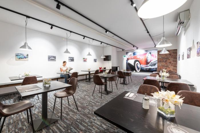 budget motel self check in