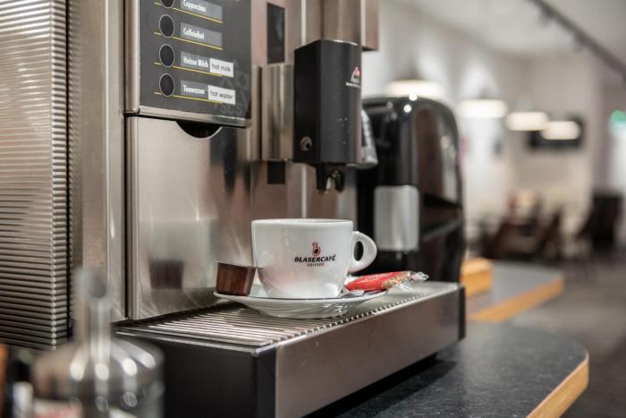 budget motel self check in