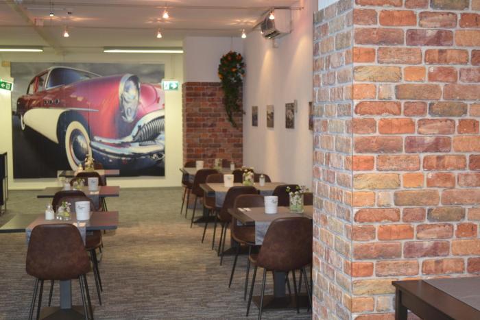 budget motel self check in