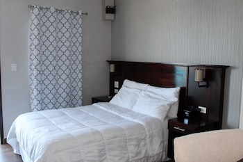 barefoot caye caulker hotel