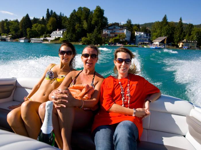 barry memle lake side resort