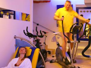 barry memle lake side resort