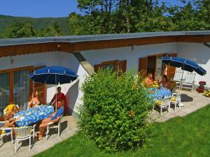 barry memle lake side resort