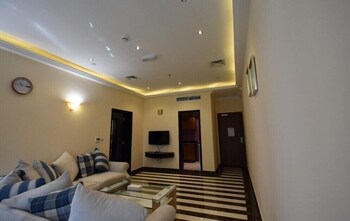 royal mirage hotel and apartments