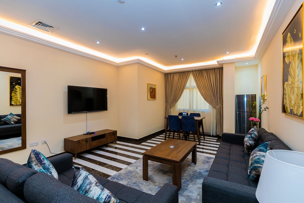 royal mirage hotel and apartments