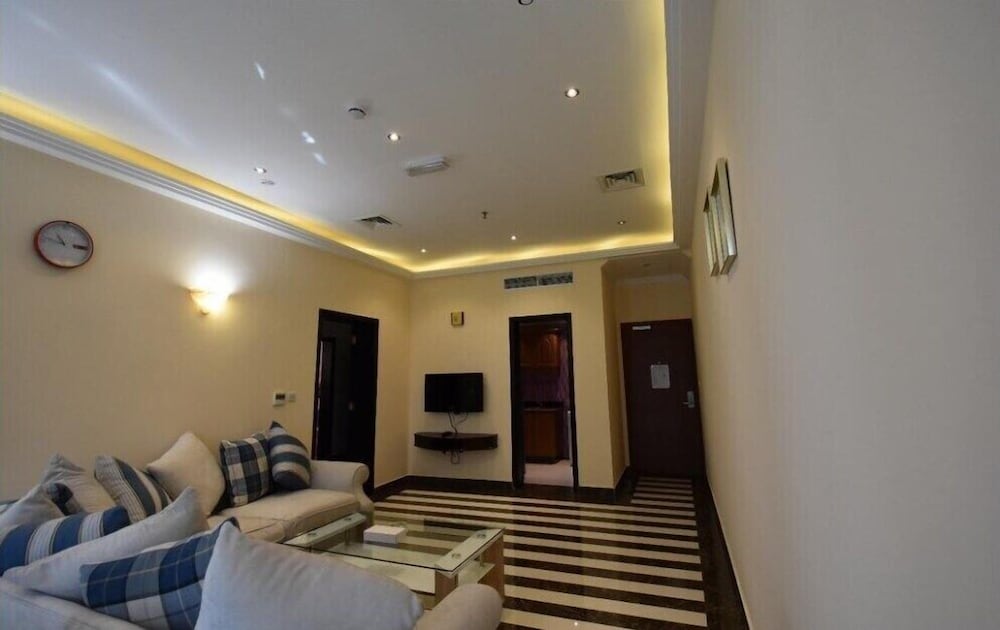 royal mirage hotel and apartments