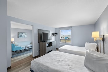 emerald hotel and suites